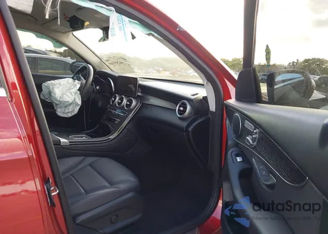 2022 Mercedes-Benz Glc 300 Suv from USA, damaged, VIN W1N0G8DB4NV327199